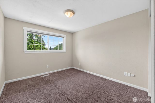 405 14th Avenue, Milton, WA 98354