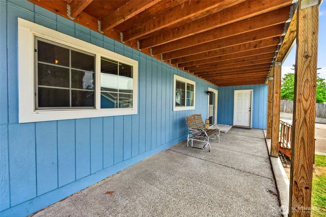 405 14th Avenue, Milton, WA 98354