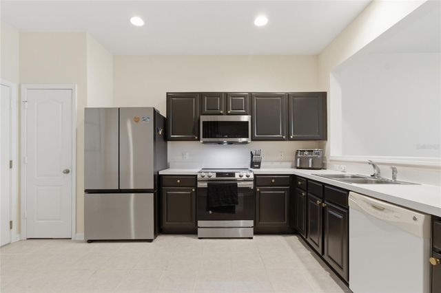 26531 CHIMNEY SPIRE LANE, Wesley Chapel, FL 33544