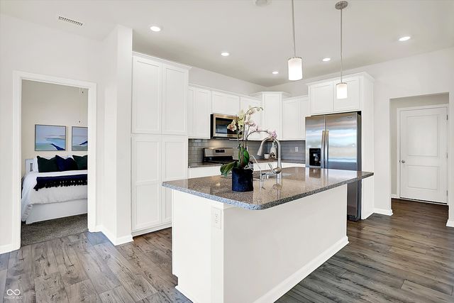 6390 Flag Stop Drive, Whitestown, IN 46075