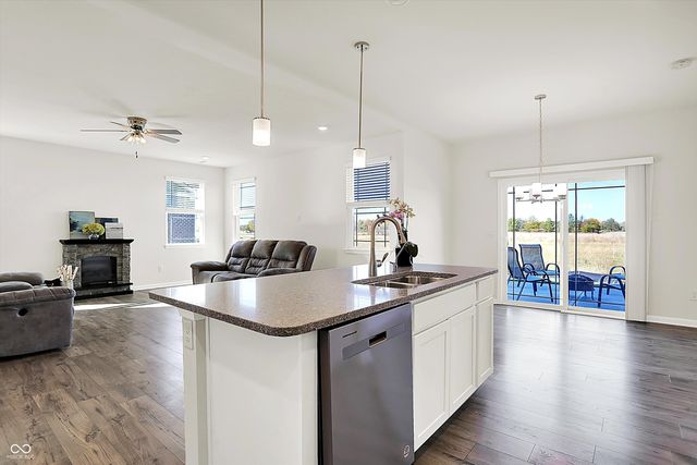 6390 Flag Stop Drive, Whitestown, IN 46075