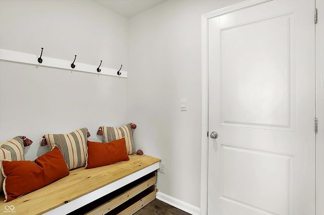 6390 Flag Stop Drive, Whitestown, IN 46075