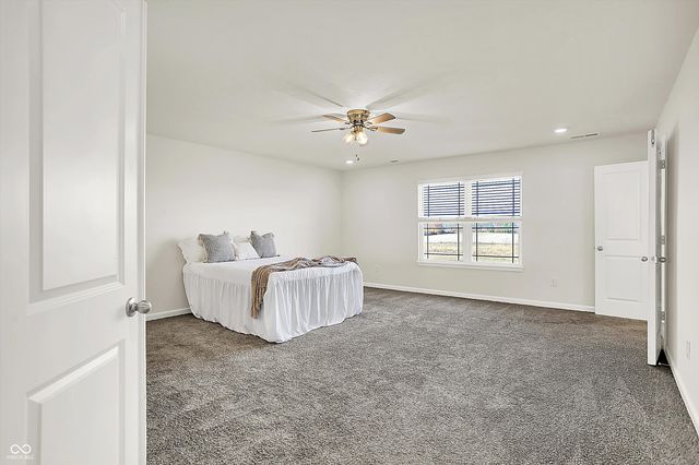 6390 Flag Stop Drive, Whitestown, IN 46075