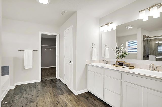 6390 Flag Stop Drive, Whitestown, IN 46075