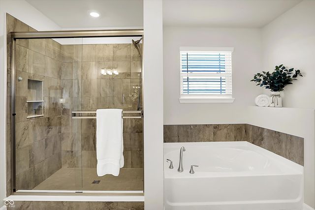 6390 Flag Stop Drive, Whitestown, IN 46075