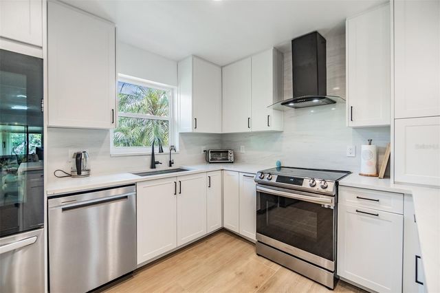 1400 TARPON WOODS BOULEVARD E4, Palm Harbor, FL 34685