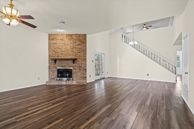 4405 Clarno DR, Austin, TX 78749