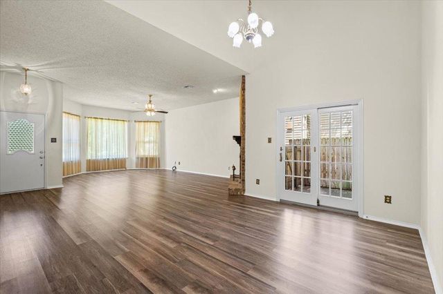 4405 Clarno DR, Austin, TX 78749