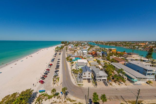 7650 BAYSHORE DRIVE 1105, Treasure Island, FL 33706