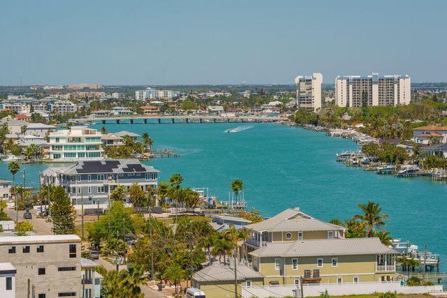 7650 BAYSHORE DRIVE 1105, Treasure Island, FL 33706