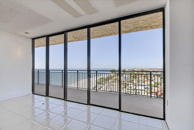 7650 BAYSHORE DRIVE 1105, Treasure Island, FL 33706