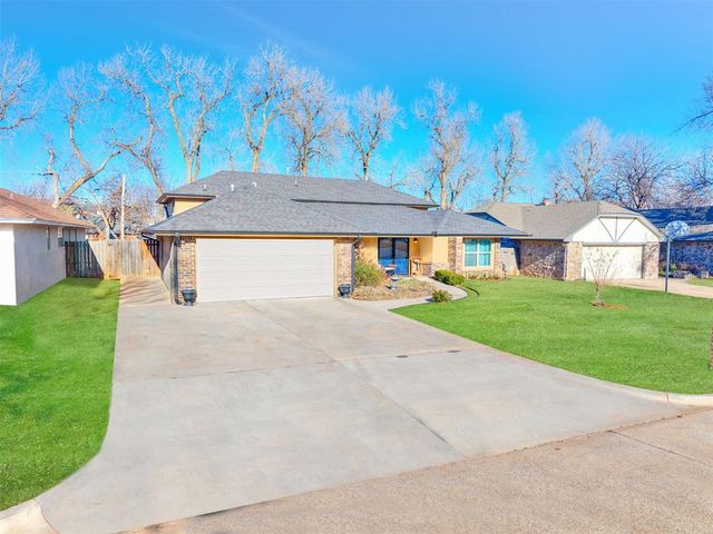 701 John F Kroutil Drive, Yukon, OK 73099