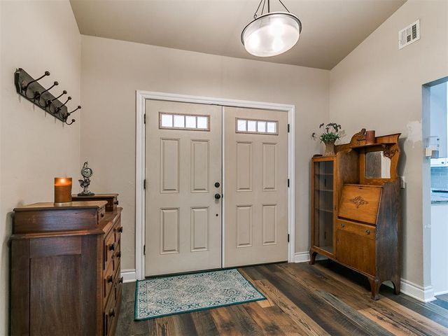 701 John F Kroutil Drive, Yukon, OK 73099