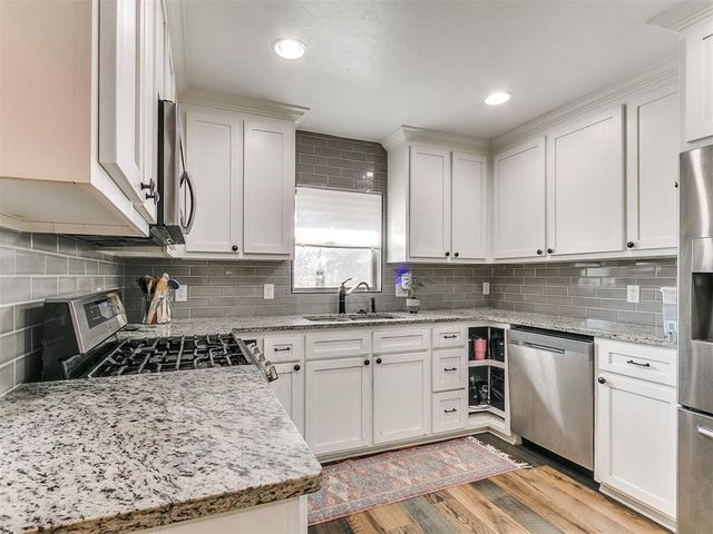 701 John F Kroutil Drive, Yukon, OK 73099