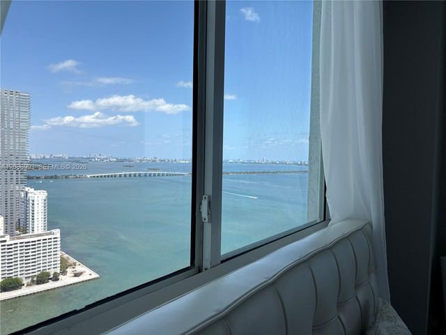 1800 N Bayshore Drive 4209, Miami, FL 33132