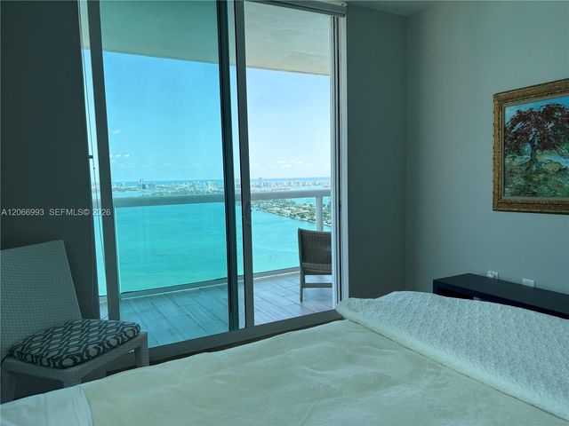 1800 N Bayshore Drive 4209, Miami, FL 33132