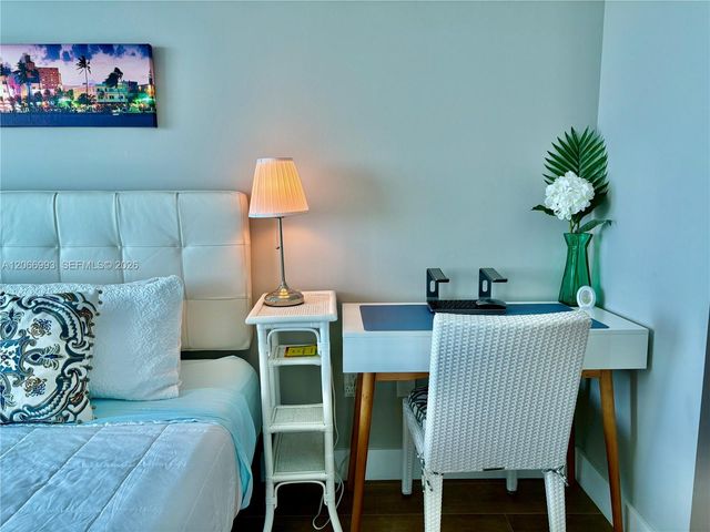 1800 N Bayshore Drive 4209, Miami, FL 33132