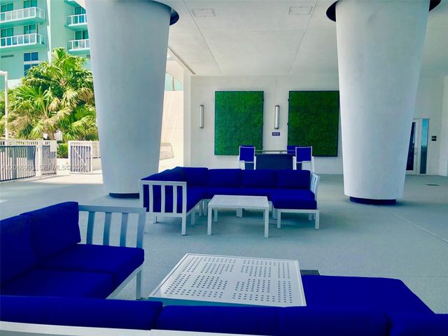 1800 N Bayshore Drive 4209, Miami, FL 33132