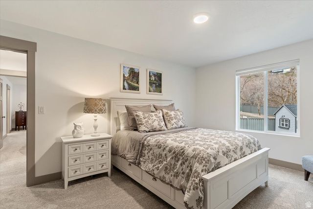 365 S MOUNTAIN RD, Fruit Heights, UT 84037