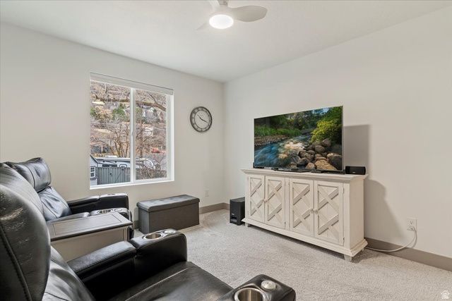 365 S MOUNTAIN RD, Fruit Heights, UT 84037
