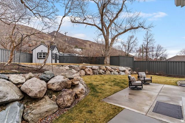 365 S MOUNTAIN RD, Fruit Heights, UT 84037