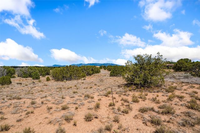 27 Paintbrush Circle, Santa Fe, NM 87506