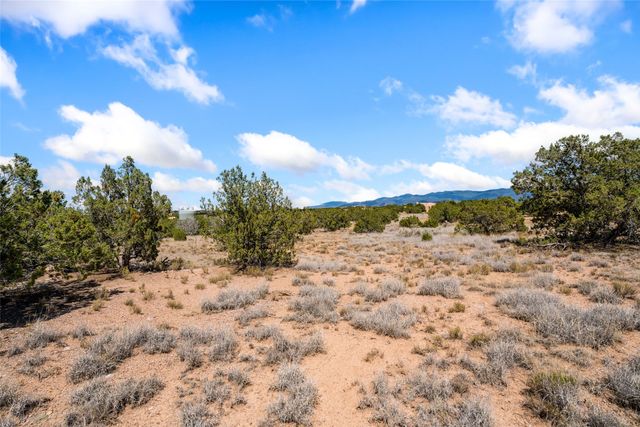 27 Paintbrush Circle, Santa Fe, NM 87506