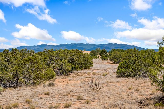 27 Paintbrush Circle, Santa Fe, NM 87506