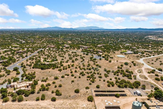 27 Paintbrush Circle, Santa Fe, NM 87506