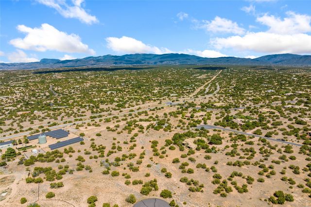 27 Paintbrush Circle, Santa Fe, NM 87506
