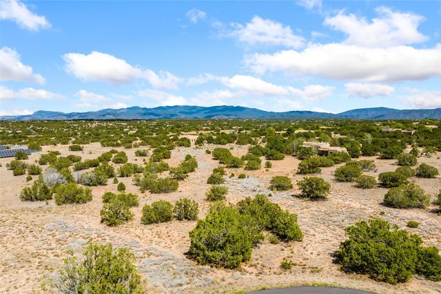 27 Paintbrush Circle, Santa Fe, NM 87506