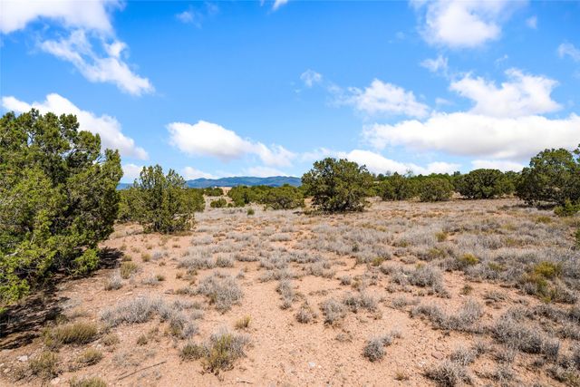 27 Paintbrush Circle, Santa Fe, NM 87506