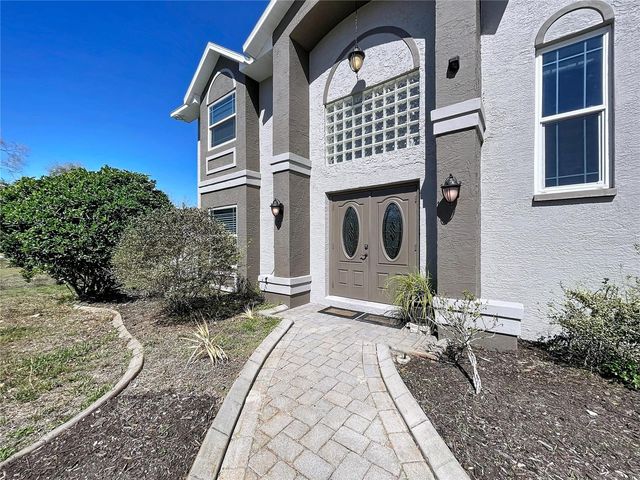 10655 LAKEVIEW DRIVE, New Port Richey, FL 34654