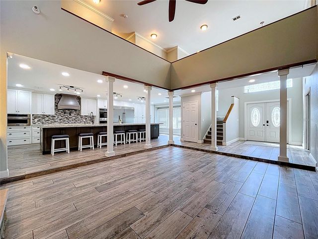 10655 LAKEVIEW DRIVE, New Port Richey, FL 34654