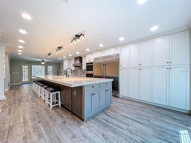 10655 LAKEVIEW DRIVE, New Port Richey, FL 34654