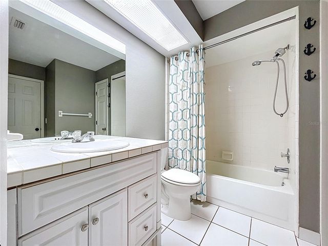 10655 LAKEVIEW DRIVE, New Port Richey, FL 34654