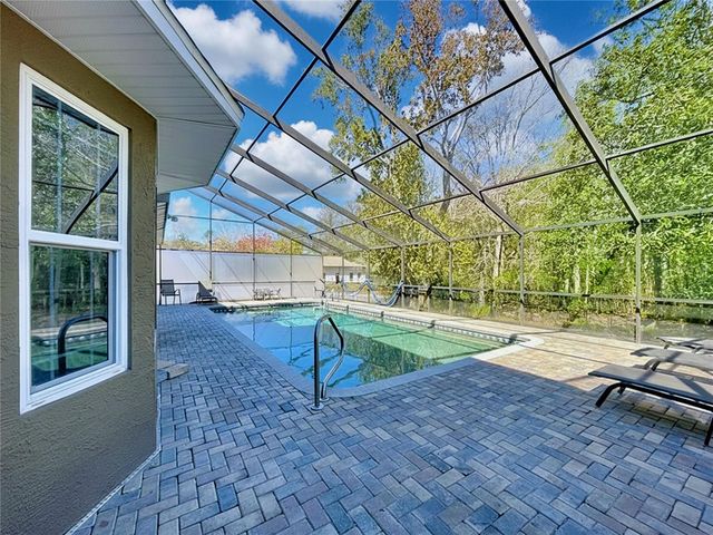 10655 LAKEVIEW DRIVE, New Port Richey, FL 34654