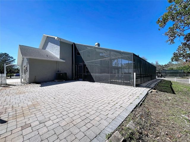 10655 LAKEVIEW DRIVE, New Port Richey, FL 34654