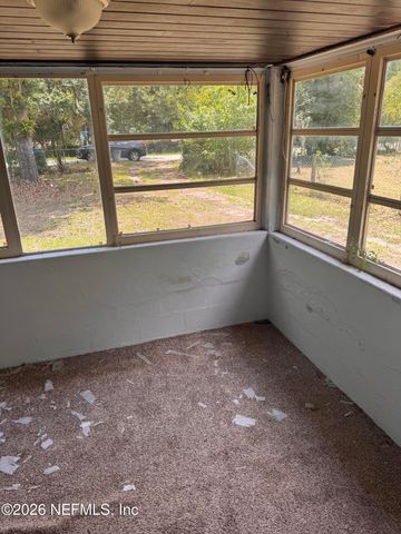 12746 WOODLAND Avenue, Jacksonville, FL 32218