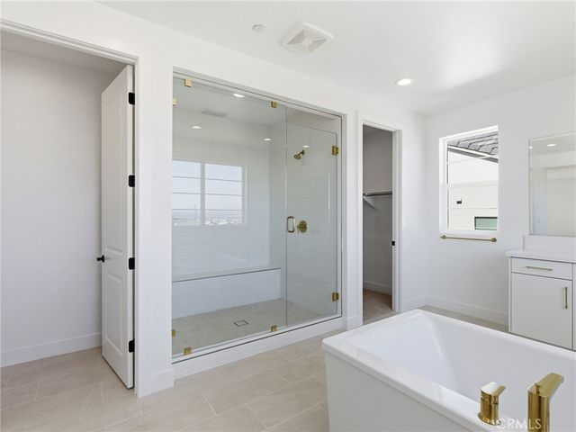 27558 Juniper Lane, Valencia, CA 91381