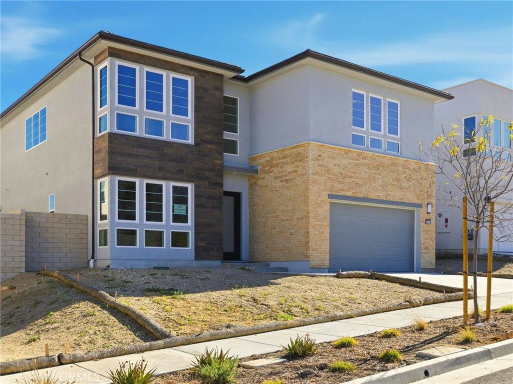 27558 Juniper Lane, Valencia, CA 91381