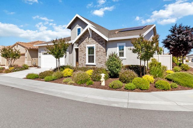 5000 Fieldview Ln, Roseville, CA 95747