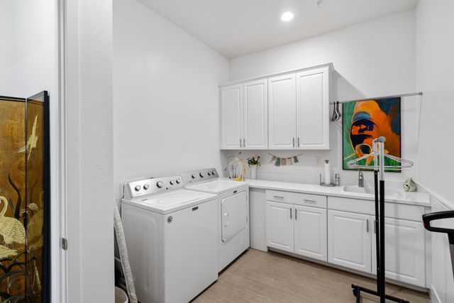 5000 Fieldview Ln, Roseville, CA 95747
