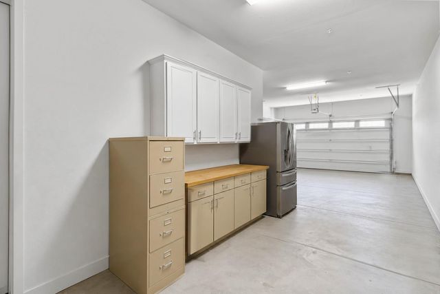 5000 Fieldview Ln, Roseville, CA 95747