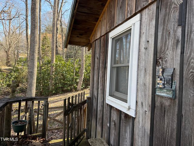 1770 Red Brush Road, Mountain City, TN 37683