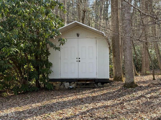 1770 Red Brush Road, Mountain City, TN 37683