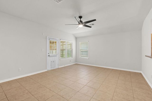 322 Strawberry Blonde DR, Buda, TX 78610