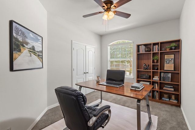 322 Strawberry Blonde DR, Buda, TX 78610