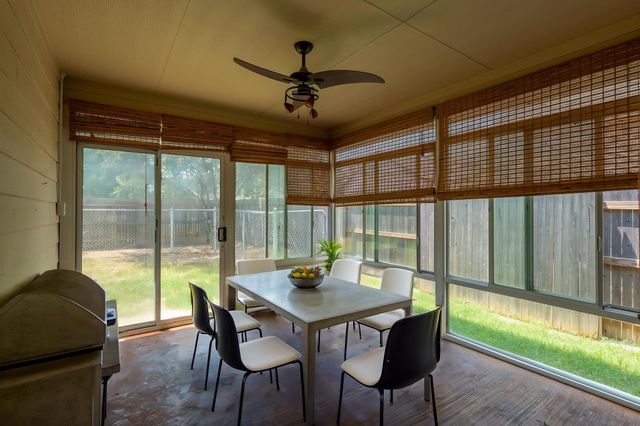 322 Strawberry Blonde DR, Buda, TX 78610