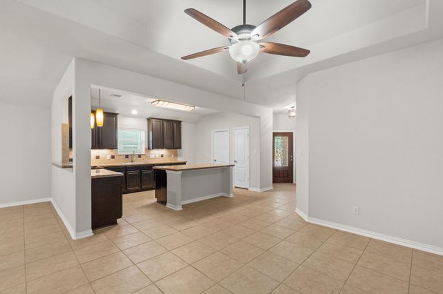 322 Strawberry Blonde DR, Buda, TX 78610